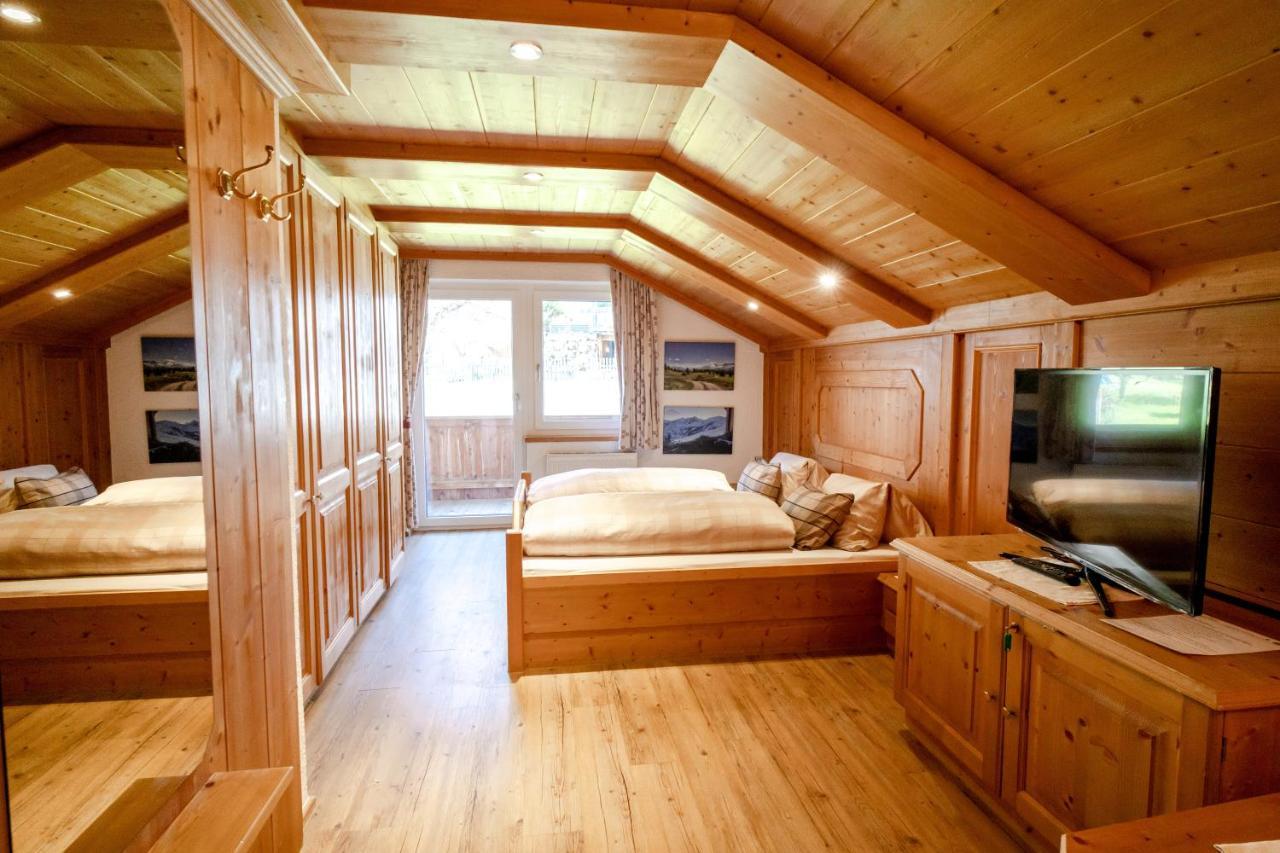 Alpen Gasthof Apartments Hohe Burg Тринс Экстерьер фото